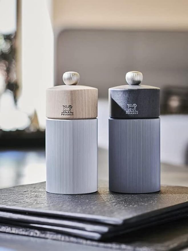 PEUGEOT- Line Pepper Mill Classic Grind Adjustment -Aluminum and PEFC Certified Wood - Made in France- Natural Color. 12 cm-4.75"