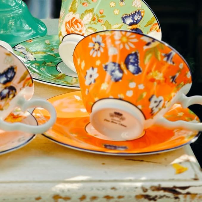 Aynsley Cottage Garden Windsor Fine Bone China Teacup & Saucer - 7.5oz (220ml), Elegant Windsor Shape, Christmas Gift for Tea Lovers, British Craftsmanship-Orange