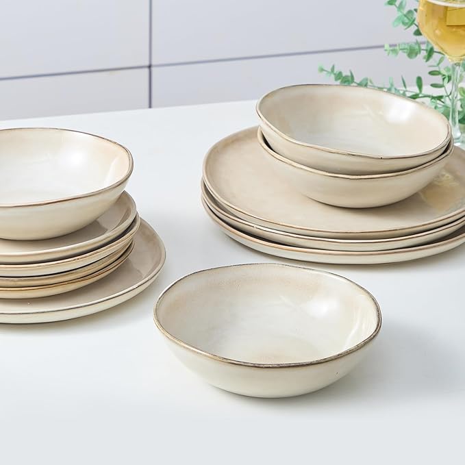 Bestone 12 Piece Round Kitchen Dinnerware Sets竊똏lates and Bowls sets,Dishes, Plates, Bowls, Dish Set, Chip Resistant Ceramic Dinnerware Set, Dishwasher/Microwave Safe,Service for 4,Brown
