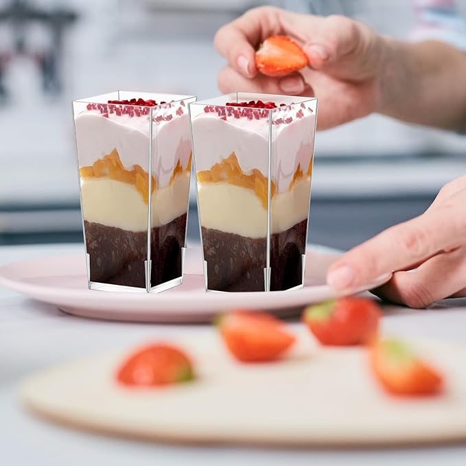 Uiifan 500 Pack 3 oz Mini Dessert Cups Square Tall Clear Plastic Parfait Cups Cheesecake Shooter for Desserts, Appetizers, Mousse Chocolate Dessert