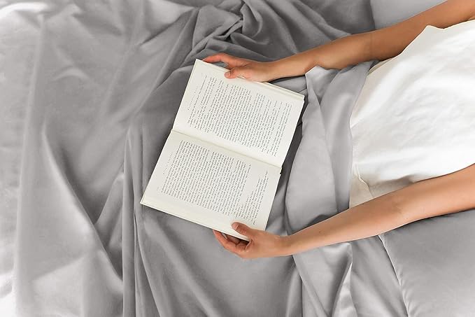 Twin 4 Piece Sheet Set - Cooling & Breathable Bed Sheets - Hotel Luxury Bed Sheets for Women, Men, Kids & Teens - Bedding with Deep Pockets & Easy Fit - Soft and Wrinkle Free - Twin Light Grey Sheets