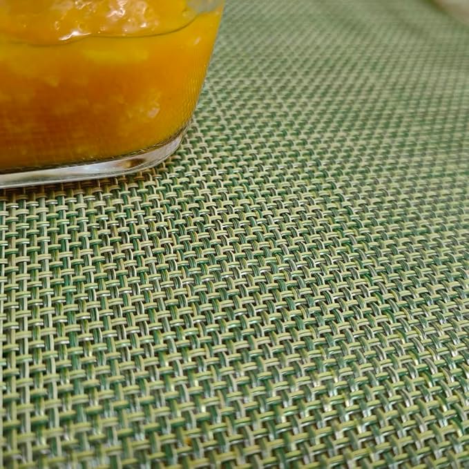 WAZAIGUR Placemats Easy to Clean Crisscross Woven Vinyl Place Mats Indoor Dining Durable Non-Slip Heat Resistant Table Mats for Kitchen Table Set of 4,Green and Yellow