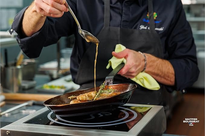 Matfer Bourgeat Black Carbon Steel Frying Pan, 8 1/2"