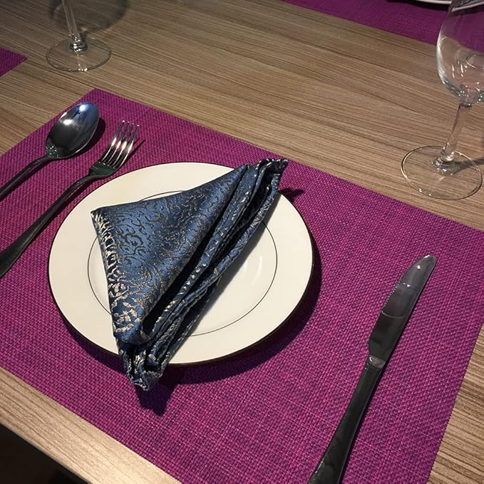 WAZAIGUR Placemats,Easy to Clean Crisscross Woven Vinyl Place Mats Durable Non-Slip Heat Resistant Table Mats,Placemats for Kitchen Table Set of 4,Purple