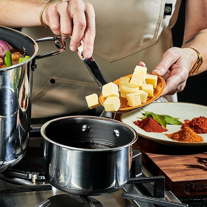 HexClad Hybrid Nonstick 1-Quart Saucepan with Tempered Glass Lid, Stay-Cool Handle, Dishwasher-Friendly, Oven-Safe Up to 900째F, Induction Ready, Compatible with All Cooktops