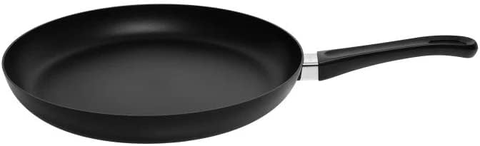 Scanpan Classic 2-Piece Nonstick Fry Pan Set, 8-inch and 10 1/4-inch ??Compatible with Gas and Electric Stovetops, Metal Utensil Safe, Oven Safe to 500째F, Dishwasher Safe, Black