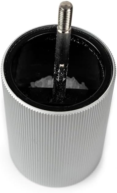 PEUGEOT - Line Salt Mill - Classic Adjustment - Aluminum and PEFC Certified Wood - Made in France - 18cm/ 7",Graphite Color.