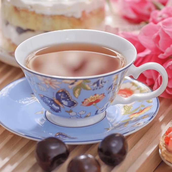 Aynsley Cottage Garden Windsor Fine Bone China Teacup & Saucer - 7.5oz (220ml), Elegant Windsor Shape, Christmas Gift for Tea Lovers, British Craftsmanship-Blue
