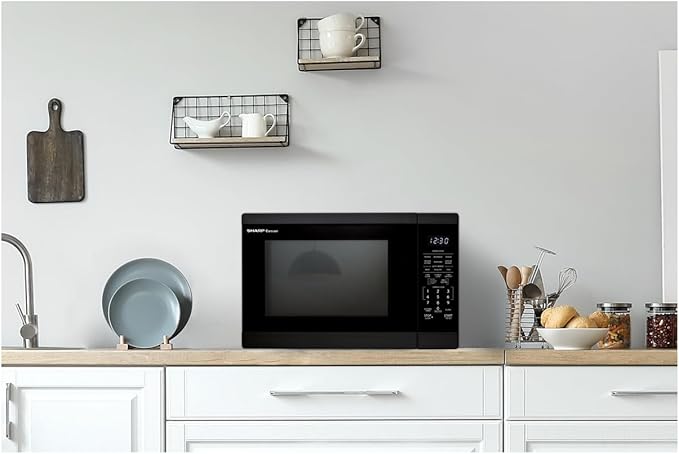 SHARP Countertop Microwave Oven with Removable 12.4" Carousel Turntable, 1100 Watt, 1.4 Cubic Feet, Black
