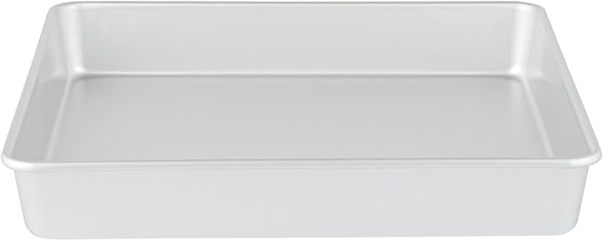 Restaurantware Square Cake Pan 12 Count 12 x 12 x 2 Inch Aluminum Square Baking Pan Straight-Sided Silver Oven-Safe Bakeware For Professional Bakers