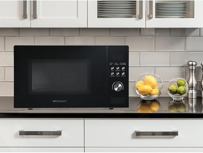 Emerson MW1101B Countertop Microwave Oven with Button Control, LED Display 1000W, 10 Power Levels, 6 Auto Menus, Glass Turntable and Child Safe Lock, 1.1 Cu. Ft., Black