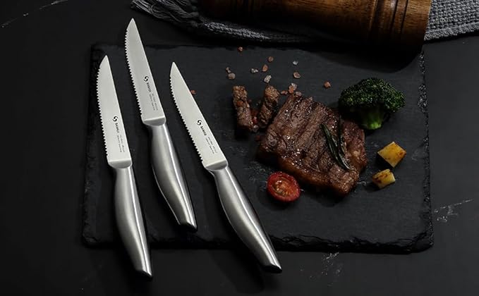Steak Knives, Steak Knife Set of 4, German Stainless Steel Steak Knife Serrated, Silver