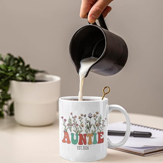 Wildflowers Auntie Mug - Promoted to Auntie Est 2026 - Aunt to Be Gift - Pregnancy Announcement Gift for Best Friend - New Aunt Mug - Christmas Gifts for Aunts