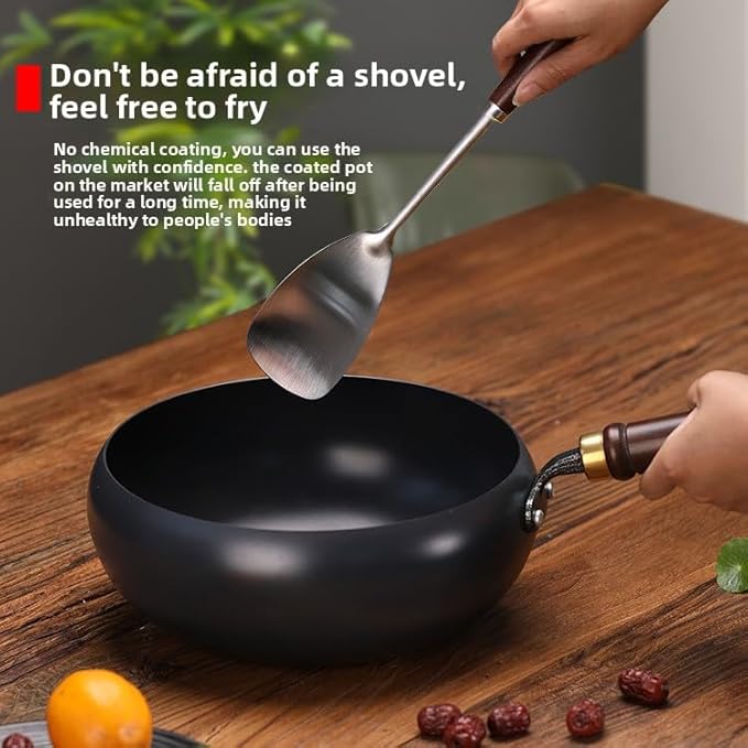 Japanese Iron Pan with Lid, Hand-Forged Uncoated Nonstick Frying Pan, 9.4 in Stir Fry Skillet for Gas Cooktops, Durable Rust-Free Iron Wok Pan (26cm with lid)
