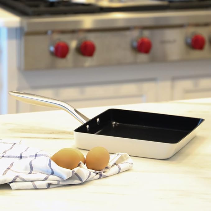 TeChef Collection | Ceramic Nonstick Egg Frying Pan, Nontoxic - Nontoxic - Free of PFAS, PFOA, PTFE, Made in Korea (Square Pan)