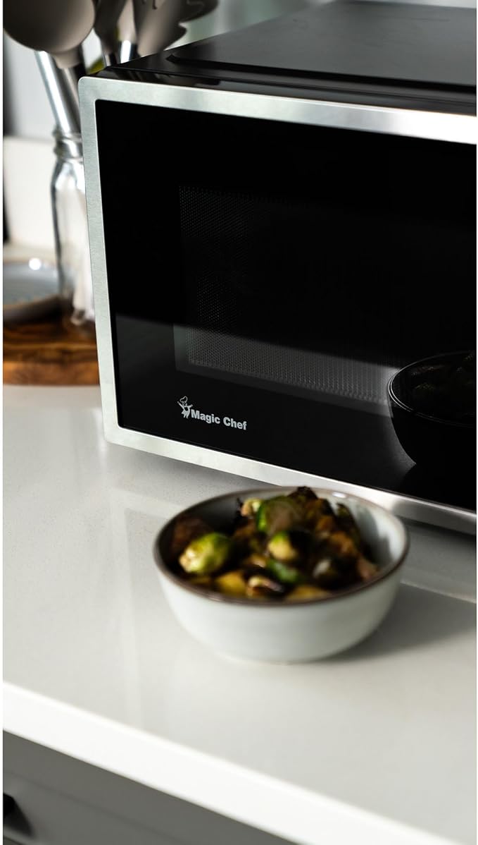 0.9 cu. ft. Countertop Microwave 900-Watt Digital Touch