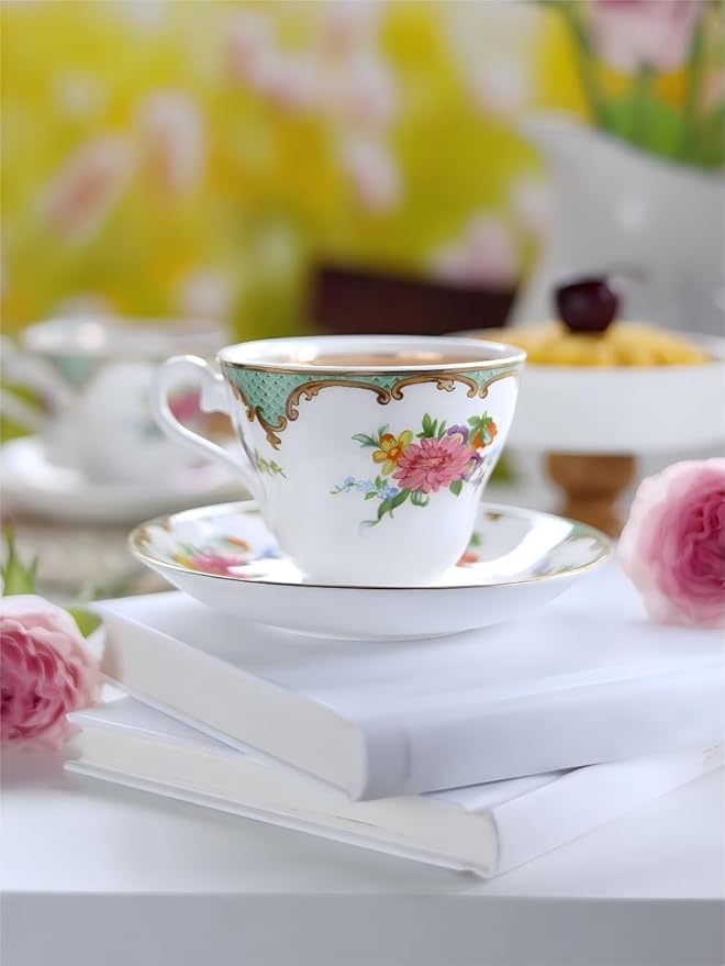 Aynsley Wilton Stratford Fine Bone China Teacup & Saucer - 6.8oz (200ml), Artistic Glazing, Christmas Gift for Tea Lovers, British Heritage