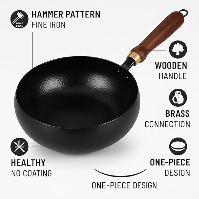 Usceshonn Iron Pot, Handmade Uncoated Thick Iron Wok with Wooden Lid, Japanese Hammered Large Belly Cooking Pan, Non-Stick Deep Stir Fry Pan for Gas & Open Flame (Glass lid, 10.3in)