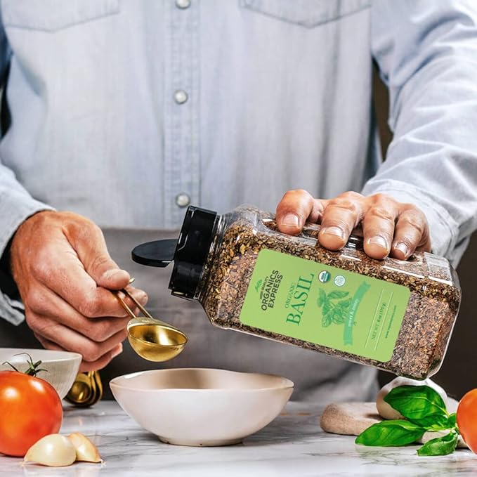 HQOExpress Organic Basil Medium Cut ??Non GMO, Kosher, USDA Certified Organic Basil Leaves, Dried and Ground ??Peppery and Aromatic Seasoning for Soups, Sauces, Dressings and Salads, 6 oz. Chef Jar