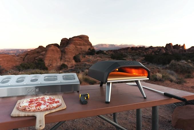 Ooni Koda 12 Gas Pizza Oven ??12" Outdoor Pizza Oven Cooks Pizza in 60 Seconds, Includes 28 mBar Regulator and Gas Hose, Propane Grill Reaches 950째F