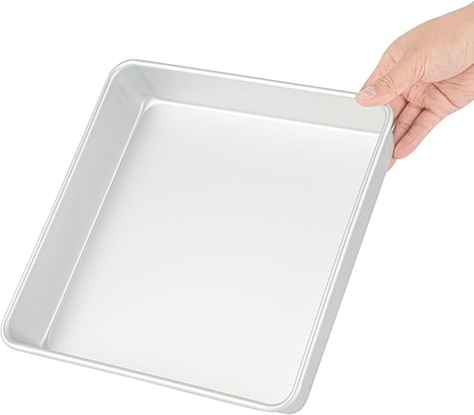 Restaurantware Square Aluminum Cake Pan - 10 x 10 x 2 Inch - Professional Brownie Pan - Straight-Sided Baking Pan - Even Heat Distribution - Silver