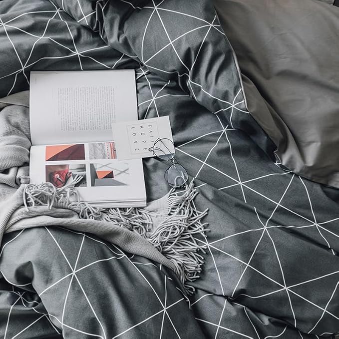 Grey Plaid Comforter Set King Geometric Plaid Bedding Comforter Set 3 Pieces Plaid Grid Comforter with 2 Pillowcases Fluffy Soft Checkered Pattern Comforter Set for All Season King Size Bed Set