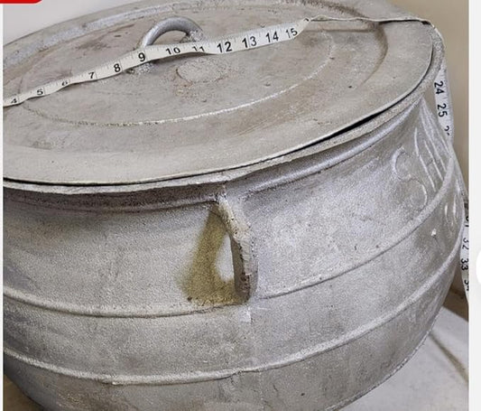 Koko Irin Commercial Aluminum Cooking Pot, Size 12 with Lid