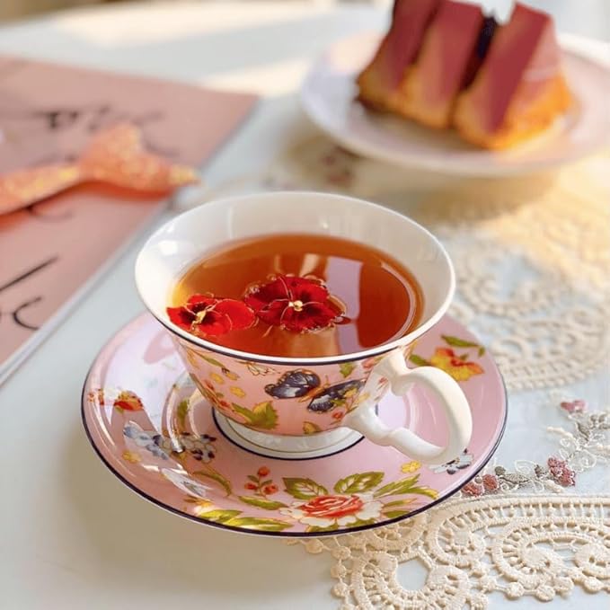 Aynsley Cottage Garden Windsor Fine Bone China Teacup & Saucer - 7.5oz (220ml), Elegant Windsor Shape, Christmas Gift for Tea Lovers, British Craftsmanship-Pink