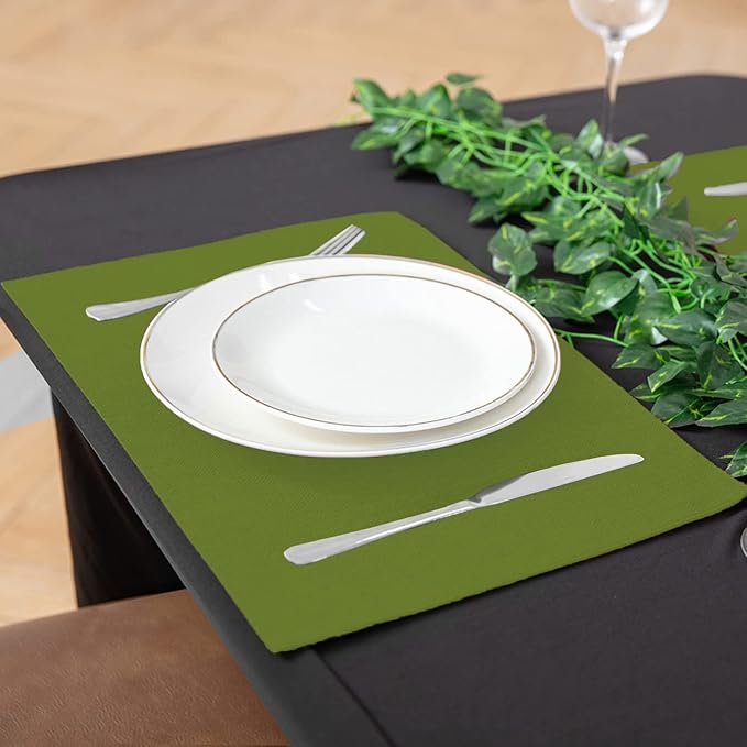 Rinpon Cloth Placemats Set of 8, Linen Type Fabric Placemats Machine Washable Heat Resistant Placemats Wrinkle Free Thick Polyester Kitchen Place Mats for Dining Table (Green)