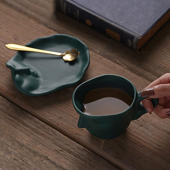 oliruim Red Coffee Cup and Saucer Set - Ceramic Unique Kissing 8.5 oz Coffee Mug Set with Spoon, Face Coffee Cup and Saucer for Valentine, Wedding, Anniversary Decor (Red)