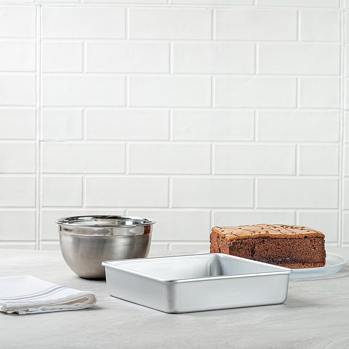 Restaurantware Square Cake Pan 12 Count 8 x 8 x 2 Inches Durable Aluminum Baking Dish Non-Stick Brownie Pan Even-Heating Silver
