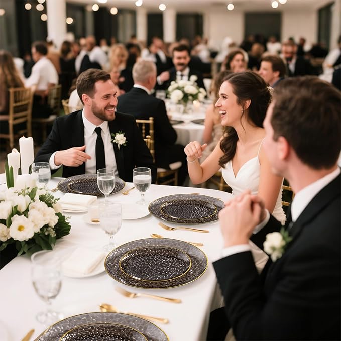 DaYammi 100 Pcs Black Gold Plastic Plates - 10 inch Clear Black Gold Dinner Plates - Hammer Pattern Design - Fancy Disposable Plate - Heavy Duty Party Plate Ideal for New Year Party and Wedding