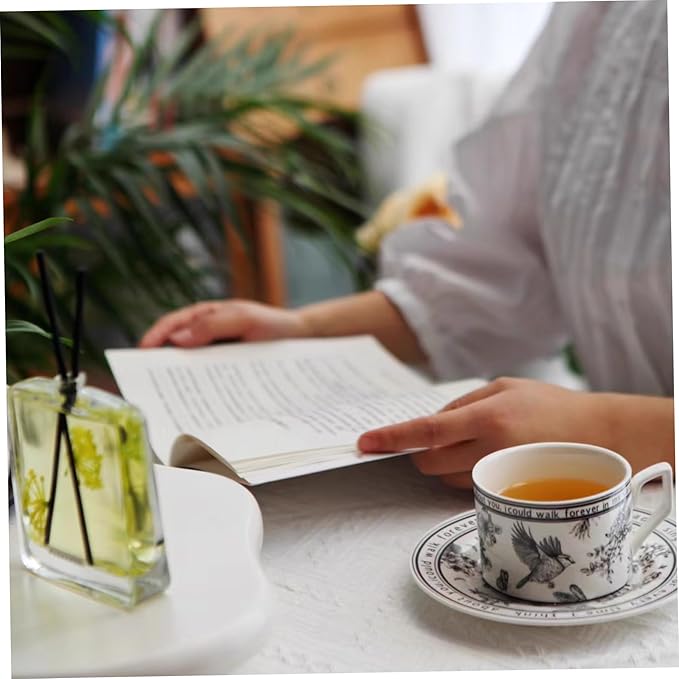 1 Set Tea Cups and Saucers, 200ml Ceramic Vintage Coffee Tea Cups with Gifts Box for Cappuccino Coffee Espresso Lattes Housewarming Party Supply