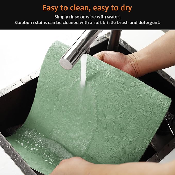 Uolr Vinyl Placemats Set of 4 Faux Leather 100% Waterproof Wipeable Washable Place Mats Heat Resistant Easy Clean Non-Slip Table Mats for Indoor Outdoor. (4, Green)