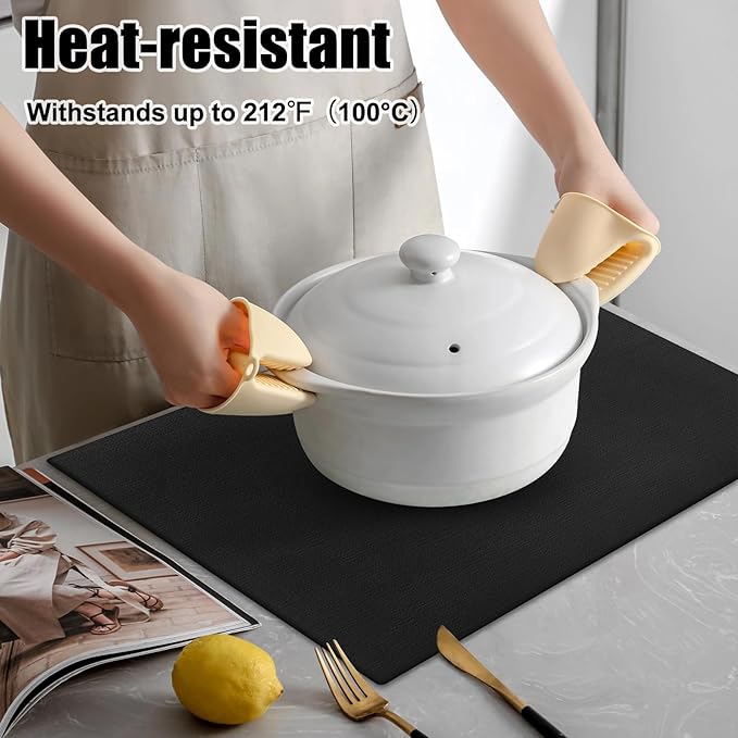 Homaxy Faux Leather Heat Resistant Placemats for Dining Table Set of 4, Waterproof Wipeable Washable PU Table Mats, Easy to Clean Anti-Slip Place Mats, 11.8" x 17", Black