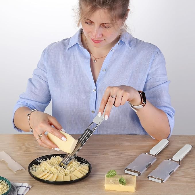 Cambom Lemon Zester Grater Three-piece Suit - Heavy Duty Kitchen Tool for Parmesan Cheese, Ginger, Garlic, Nutmeg, Chocolate, Vegetables竊똅ruits竊똕tainless Steel Grater Dishwasher Safe Clear