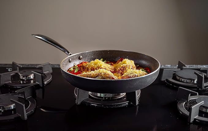 Vasconia 11-Piece Aluminum Cookware Set - Nonstick Pots and Pans with Lids - Dishwasher, Oven Safe up to 475째F - Skillets, Griddle, Casserole, Dutch Oven - Black
