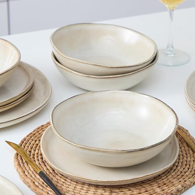Bestone 12 Piece Round Kitchen Dinnerware Sets竊똏lates and Bowls sets,Dishes, Plates, Bowls, Dish Set, Chip Resistant Ceramic Dinnerware Set, Dishwasher/Microwave Safe,Service for 4,Brown