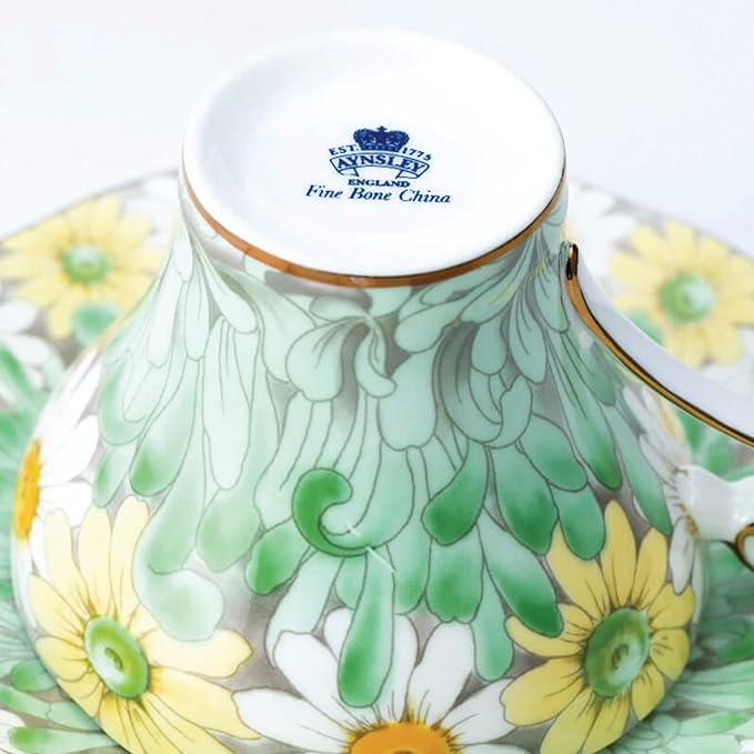 Aynsley Daisy Corset Fine Bone China Teacup and Saucer Set - 5.07oz Hand-Painted Gold-Trimmed Corset-Shape Set, Fancy Gift for Birthdays/Mother?셲 Day/Tea Lovers(Green)