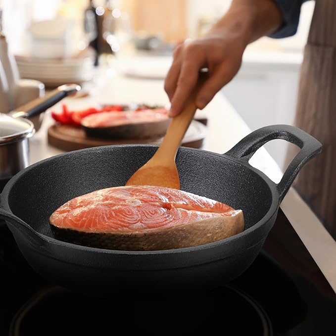 Sliner 4 Sets Mini Cast Iron Skillet Small Cast Iron Plates Skillet with Wooden Base Small Round Pan Fajita Plate Pot for Baking Cooking(4.9 Inches)