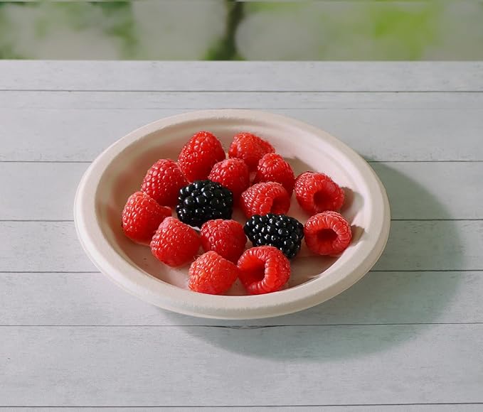 GreenWorks 100 Count 7??Heavy-duty Compostable Plates, Unbleached Biodegradable Bagasse and Bamboo fiber Paper Plates