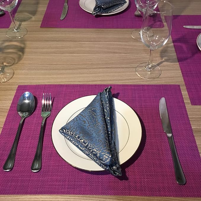 WAZAIGUR Placemats,Easy to Clean Crisscross Woven Vinyl Place Mats Durable Non-Slip Heat Resistant Table Mats,Placemats for Kitchen Table Set of 4,Purple