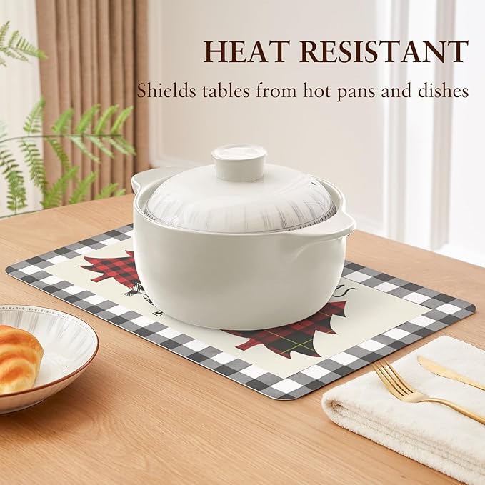 QIYI Christmas Placemats Set of 6, 12x18 Inch PU Leather Place Mats for Kitchen Dinning, Heat Resistant Anti Slip Buffalo Plaid Table Mats, Waterproof Washable Placemat Party Table D챕cor, Xmas Trees
