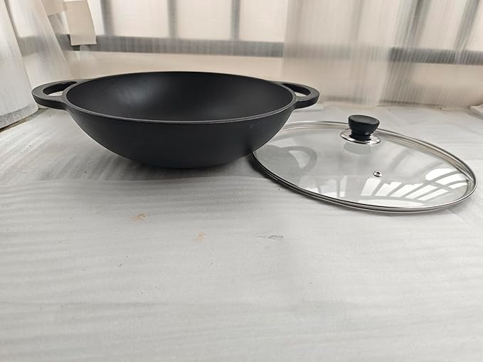 12 Inch Pre-Seasoned Cast Iron Skillet - Wok Round Bottomed Frying Pan with Assist Handles,Tempered Glass Lid, Cast Iron Scrubber,Silicone Oven Mitts for Stovetop,home baking 癤?(Steel Lid)