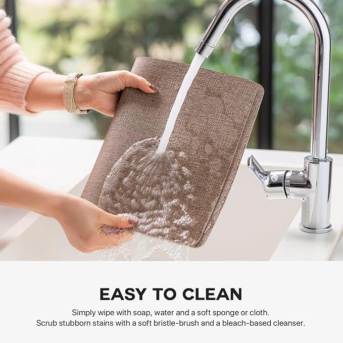 Baroyal Faux Leather Placemats Set of 8 Vinyl Washable Wipeable Table Mats for Kitchen Dining Table Heat Resistant Waterproof Modern Indoor/Outdoor Placemats Non-Slip Easy Clean Place Mats (Cocoa)