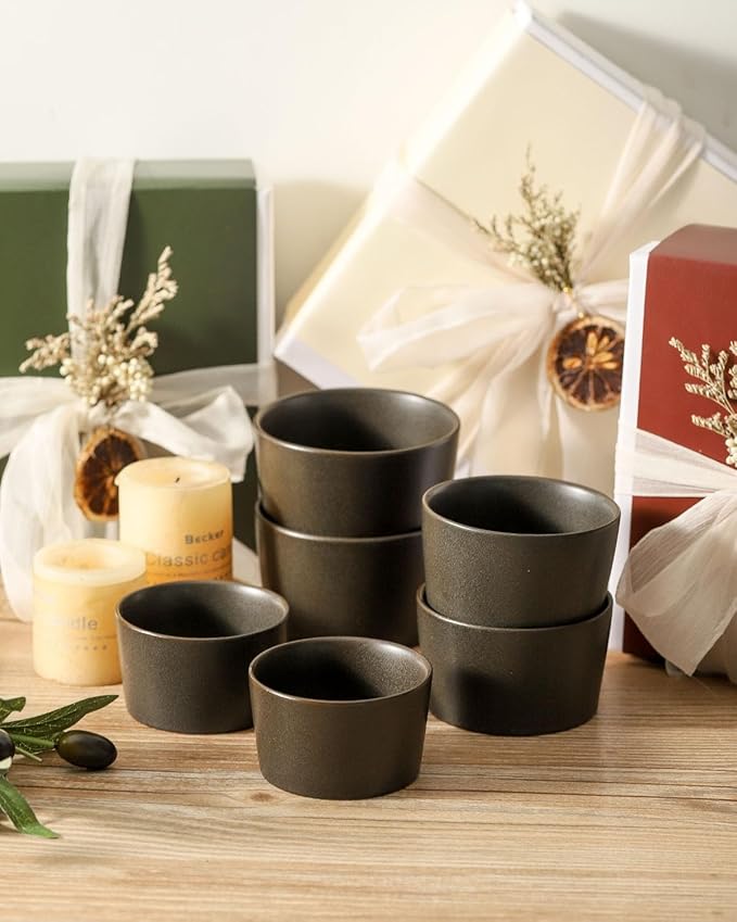 Tikooere Ramekins 4 oz, Oven Safe Souffl챕 Dishes for Creme Brulee, Souffle, Pudding, Lava Cake, Stoneware Custard Cups for Baking, Ceramic Sauce Bowls Set of 6, Kitchen Decor Gift, Matte Black