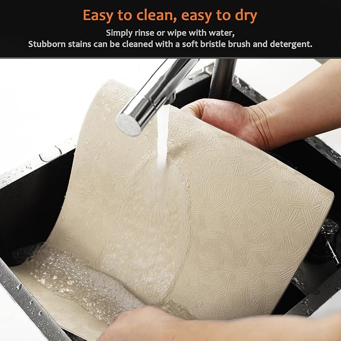 Uolr Vinyl Placemats Set of 8 Faux Leather 100% Waterproof Wipeable Washable Place Mats Heat Resistant Easy Clean Non-Slip Table Mats for Indoor Outdoor. (8,Beige)