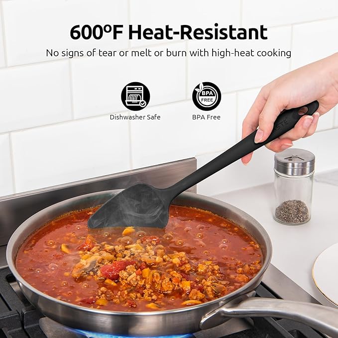 U-Taste Flat Spatula & Spoon Spatula: 11.38in 600쨘F Heat Resistant Silicone Bowl Scraper, Flexible Rubber Kitchen Cooking Mixing Utensil with Upgraded Non-Stick Surface (Set of 2, Black)