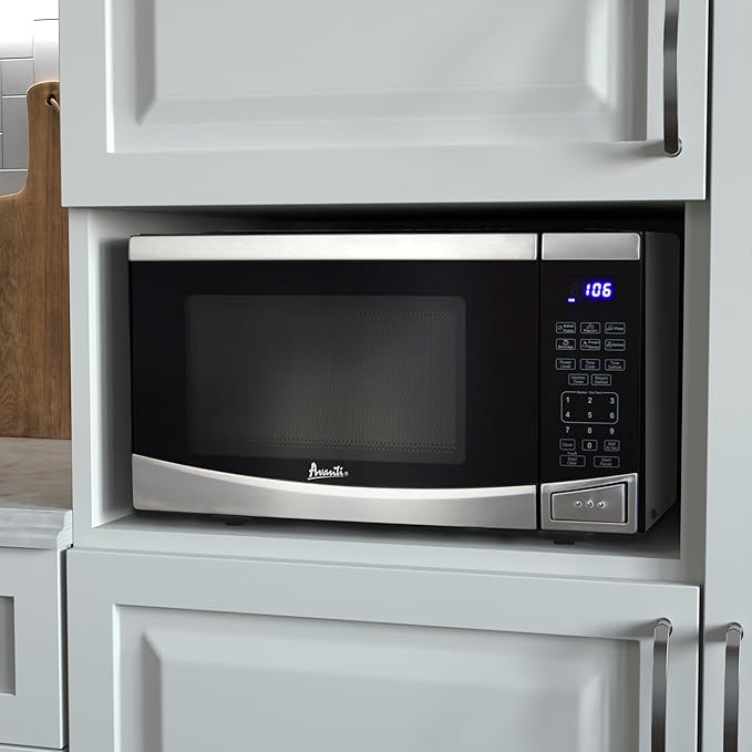 Avanti Microwave Oven 900-Watts Compact with 10 Power Levels and 6 Pre Cooking Settings, Speed Defrost, Electronic Control Panel and Glass Turntable, 0.9-Cu.Ft., Stainless Steel