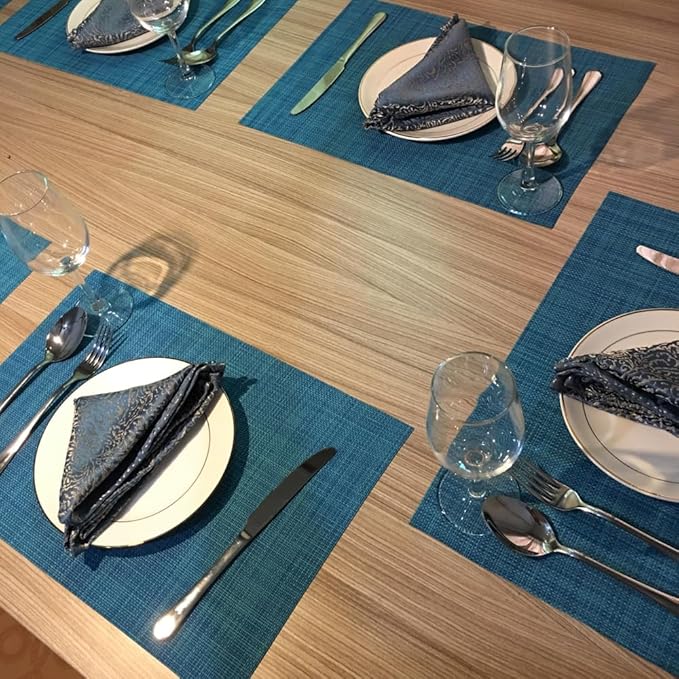 WAZAIGUR Placemats,Easy to Clean Crisscross Woven Vinyl Place Mats Durable Non-Slip Heat Resistant Table Mats,Placemats for Kitchen Table Set of 8,Blue